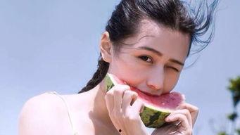 女生问吃瓜么,吃瓜还是围观，揭秘娱乐圈幕后故事